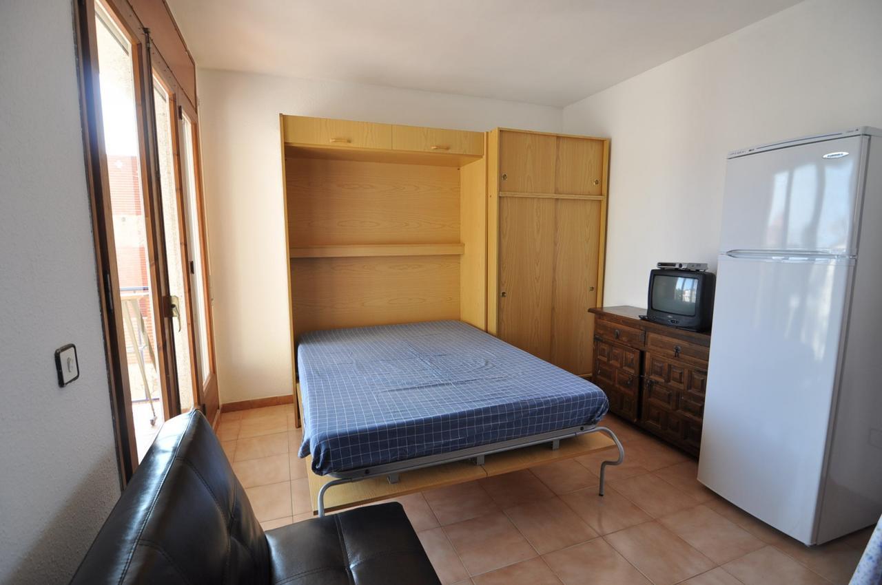 Rnet - Sol Y Playa Roses Apartment Luaran gambar